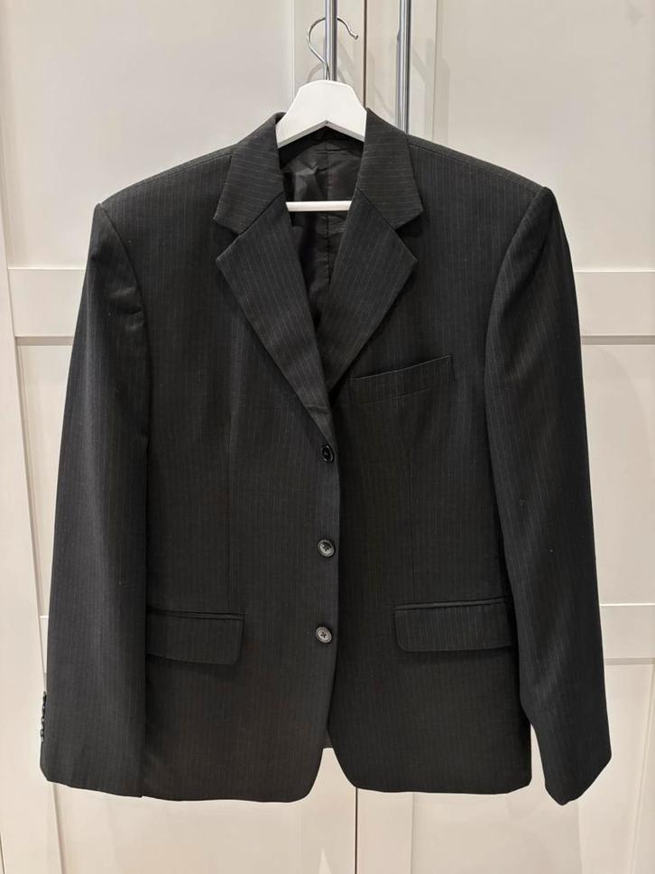 Zwart colbert met een krijtstreeppatroon, Kleding | Heren, Kostuums en Colberts, Zo goed als nieuw, Maat 52/54 (L), Zwart, Ophalen