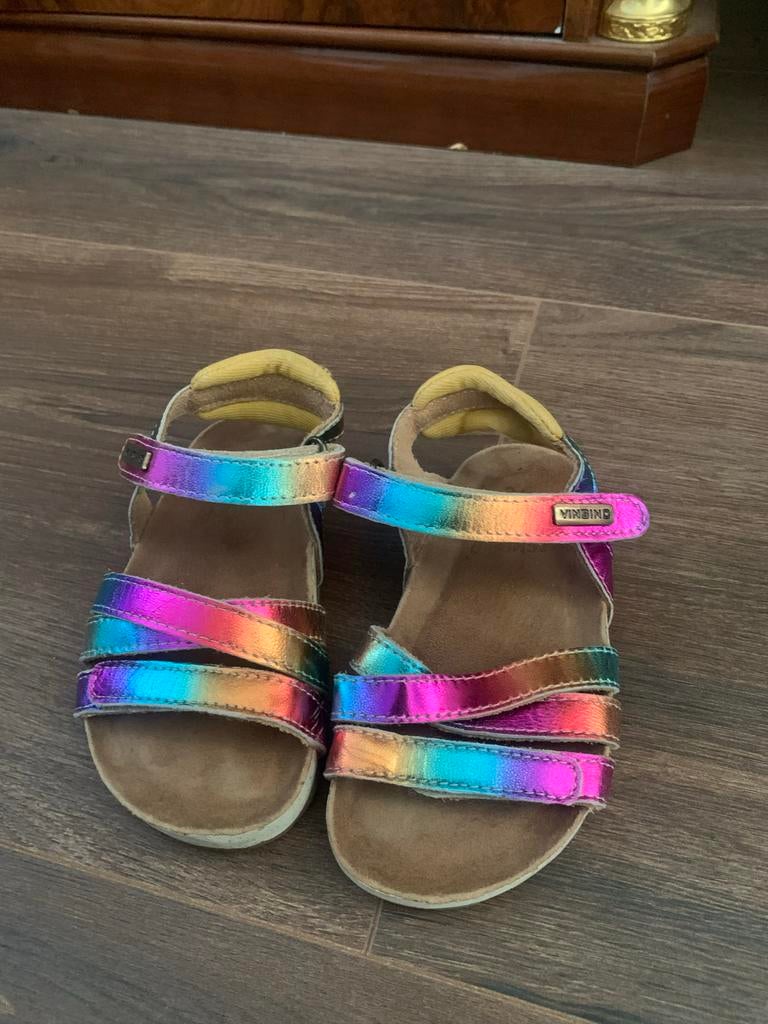 Vingino regenboog sandalen maat 24, Ophalen of Verzenden, Gedragen, Overige kleuren