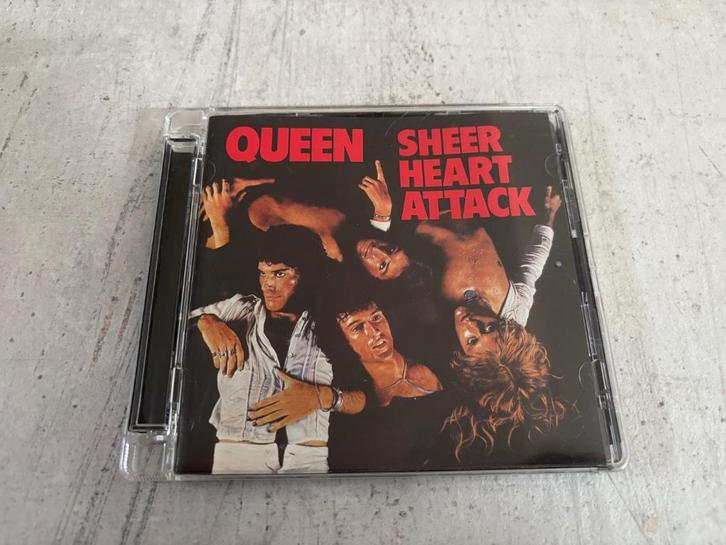 Queen - Sheer Heart Attack 2011 Remastered CD, Cd's en Dvd's, Cd's | Rock, Zo goed als nieuw, Poprock, Ophalen of Verzenden