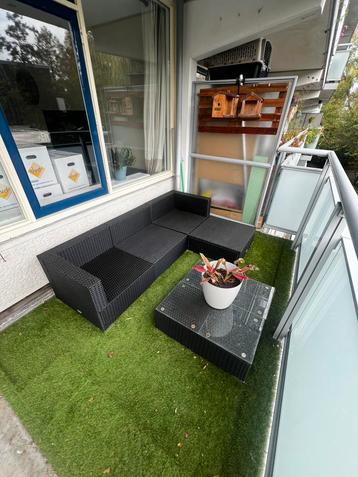 Loungeset met tafel | SPOED beschikbaar voor biedingen