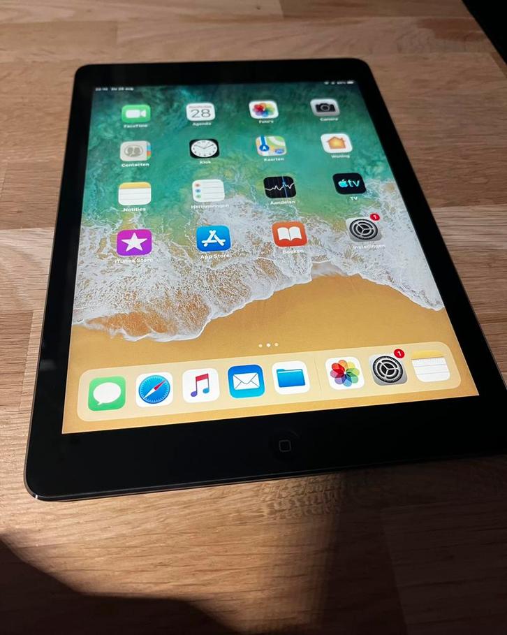 iPad Air 2013 – werkt goed – direct ophalen, Computers en Software, Apple iPads, Zo goed als nieuw, Apple iPad Air, 10 inch, 32 GB