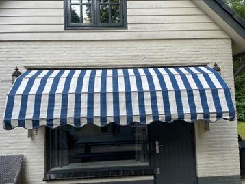 Markies blauw-wit 3650mm met kap beschikbaar voor biedingen