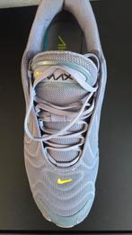 Nike Air Max 720 - maat 44, Kleding | Heren, Schoenen, Ophalen of Verzenden, Zo goed als nieuw, Zwart