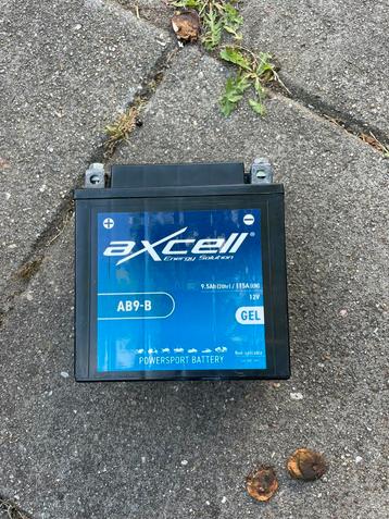 Accu motor 12v 9.5ah beschikbaar voor biedingen