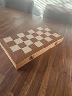 Prachtig schaakspel in opvouwbaar schaakbord, Een of twee spelers, Onbekend, Ophalen of Verzenden, Zo goed als nieuw
