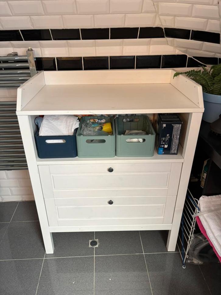 Baby commode/ladekast Sundvik - uitstekende staat, Kinderen en Baby's, Kinderkamer | Commodes en Kasten, Zo goed als nieuw, Commode