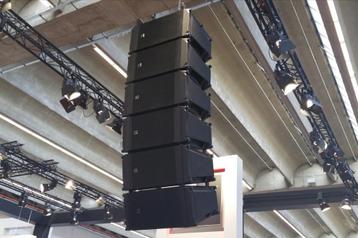 Gezocht: Electro Voice X2 line array X line advance beschikbaar voor biedingen
