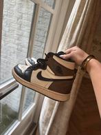 Jordan 1 High Mocha, Ophalen of Verzenden, Zo goed als nieuw, Sneakers of Gympen