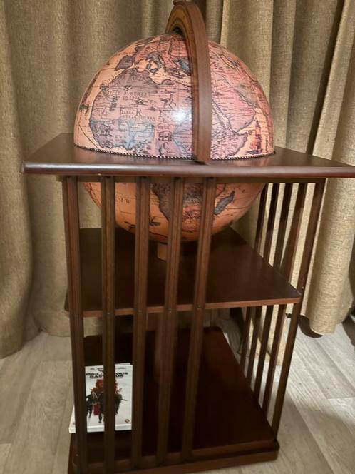 Zoffoli bar globe drank wereldbol barglobe globebar minibar, Huis en Inrichting, Woonaccessoires | Krantenbakken en Lectuurbakken