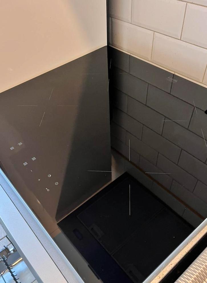 Etna inductiekookplaat, Huis en Inrichting, Badkamer | Complete badkamers, Zo goed als nieuw, Ophalen