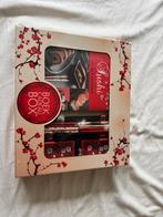Nieuwe sushi set met boek gesealed in doos, Huis en Inrichting, Keuken | Servies, Keramiek, Nieuw, Ophalen of Verzenden, Overige stijlen