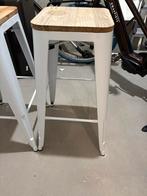 2 Stapelbare tolix Barkrukken - 75cm, Huis en Inrichting, Barkrukken, Ophalen, Gebruikt, 60 tot 90 cm, Hout