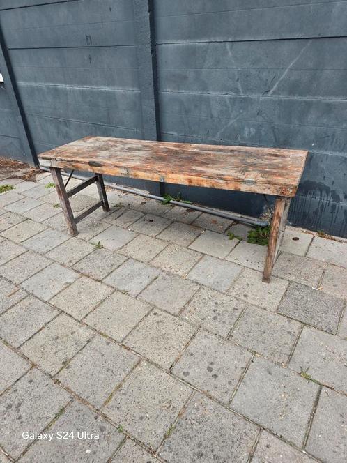 01 Indonesië Tafel van hardhout
Inklapbaar 170x55x70, Antiek en Kunst, Curiosa en Brocante, Ophalen