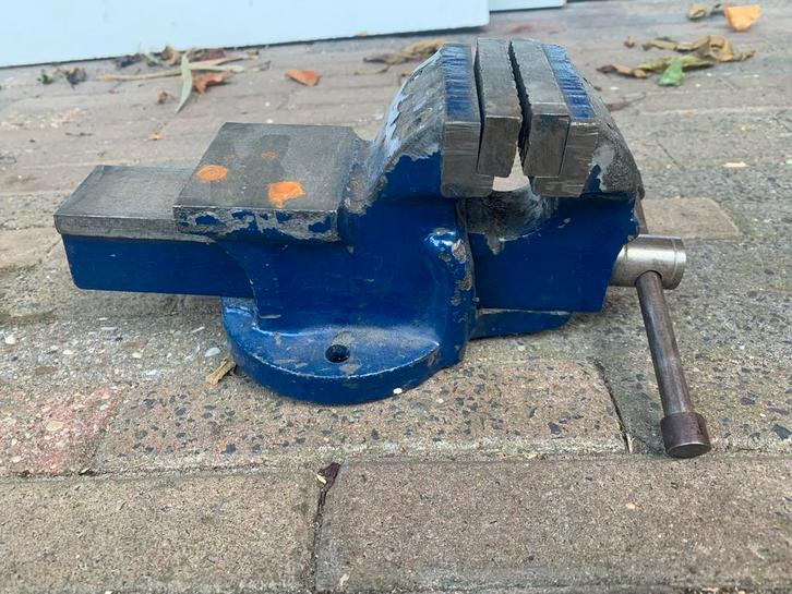 Gebruikte Bankschroef - Werkplaats Gereedschap, Doe-het-zelf en Verbouw, Werkbanken, Gebruikt, Minder dan 70 cm, Bankschroef, Ophalen of Verzenden