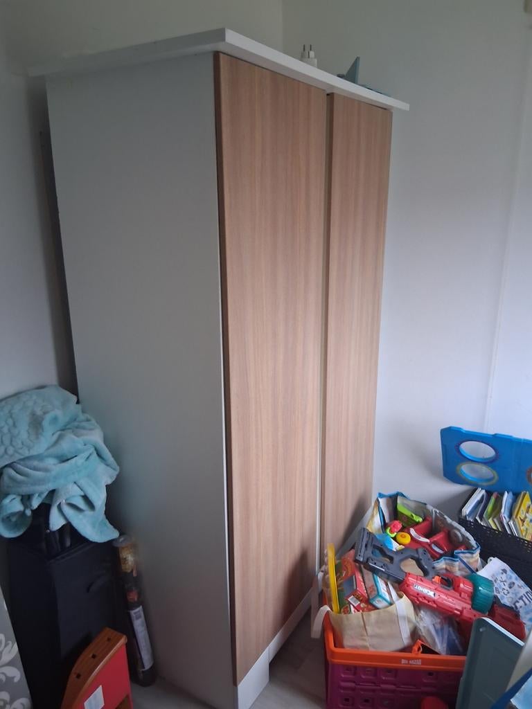 Mooie Kledingkast en Wandkast Set, Met deur(en), Overige materialen, Gebruikt, 100 tot 150 cm
