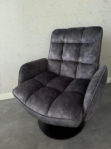 Comfortabele draaifauteuil – donkergrijs, zachte bekleding beschikbaar voor biedingen