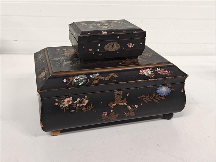 A6623 Antieke Japanse Lakdozen [2 stuks], Antiek en Kunst, Antiek | Overige Antiek, Ophalen of Verzenden