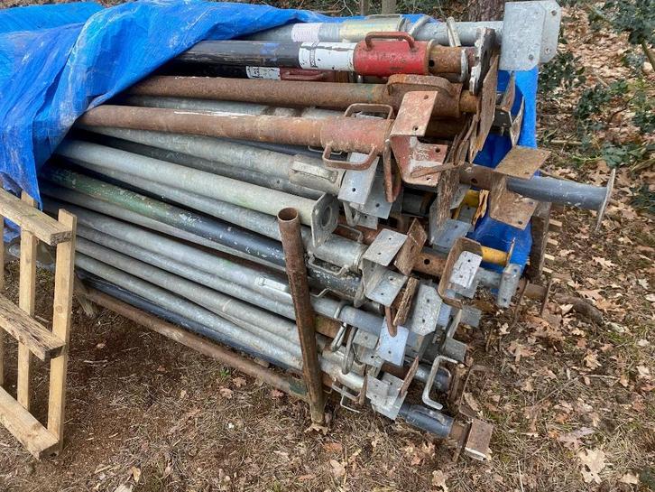 Te Huur: Schroefstempels/stutten, Doe-het-zelf en Verbouw, Steigers, Gebruikt, Overige typen, 2 tot 5 meter, Ophalen