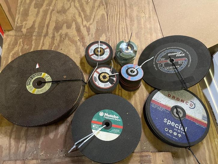 slijpschijven diverse maten totaal 47 stuks, Doe-het-zelf en Verbouw, Gereedschap | Slijpmachines, Zo goed als nieuw, Haakse handslijpmachine