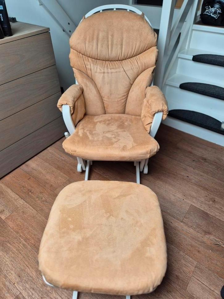 Schommelstoel wit. Merk Dutailier. Bekleding camel/beige., Huis en Inrichting, Fauteuils, Zo goed als nieuw, Ophalen