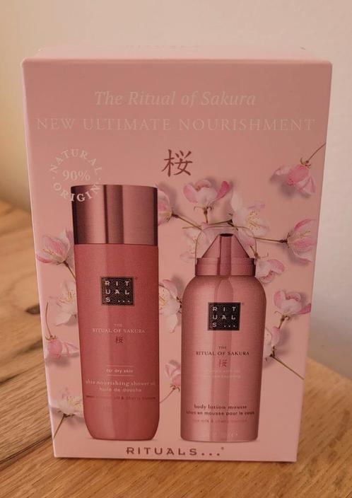 Rituals Sakura Setje, Sieraden, Tassen en Uiterlijk, Uiterlijk | Lichaamsverzorging, Nieuw, Bodylotion, Crème of Olie, Ophalen of Verzenden