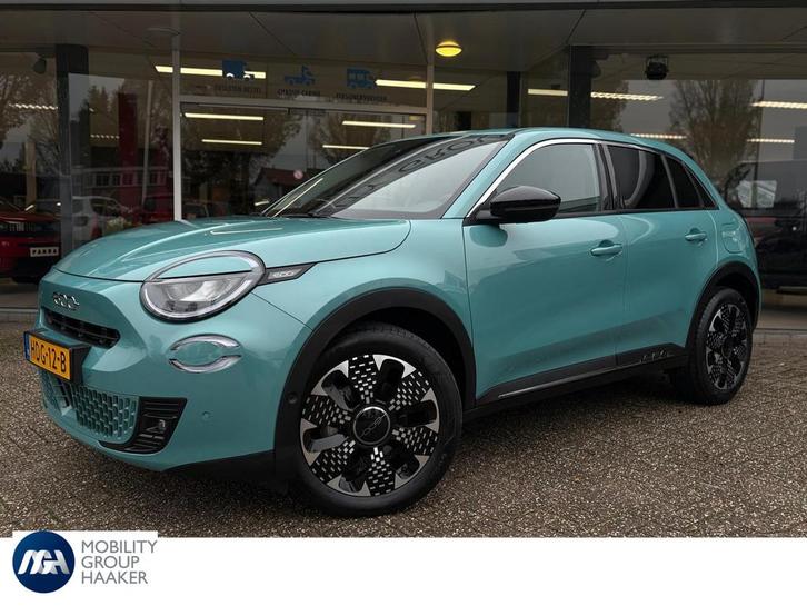 Fiat 600 1.2 Hybrid La Prima | Leer | Adaptive cruise contro, Auto's, Fiat, Bedrijf, Te koop, Overige modellen, ABS, Achteruitrijcamera