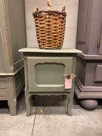 Brocante nachtkastje / kastje, Studio Larilo, Minder dan 45 cm, Zo goed als nieuw, Minder dan 55 cm