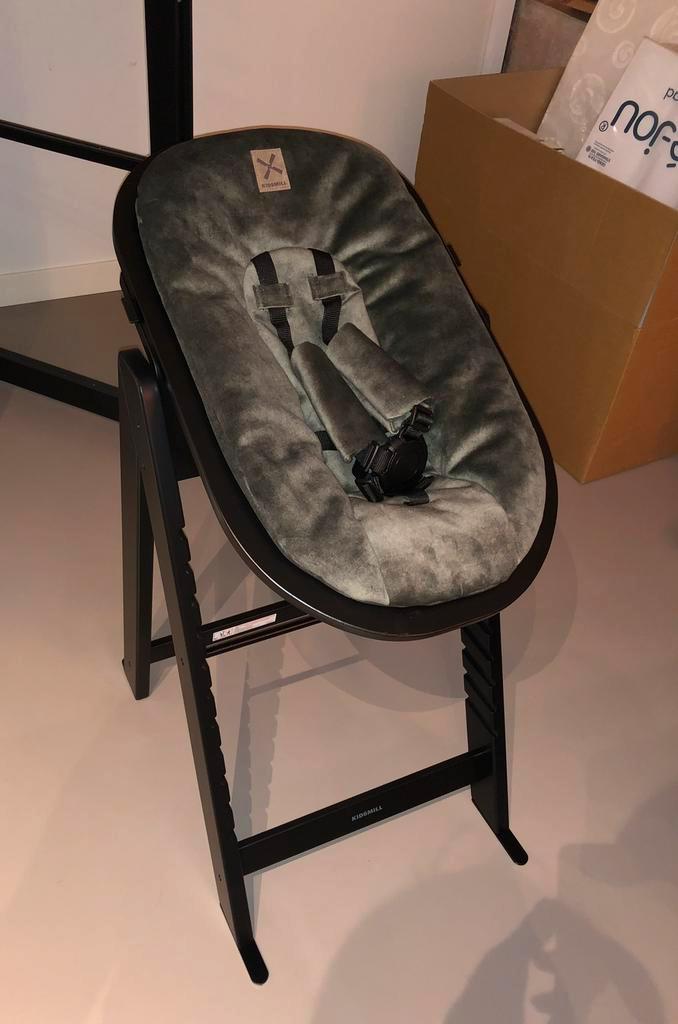 Kidsmill newborn frame met bekleding groen velours, Kinderen en Baby's, Kinderstoelen, Zo goed als nieuw, Meegroeistoel, Ophalen of Verzenden