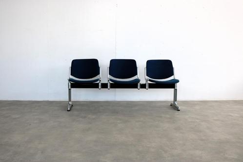 vintage bankje | wachtkamerbank | jaren 70 | Castelli, Huis en Inrichting, Banken | Sofa's en Chaises Longues, Gebruikt, 150 tot 200 cm