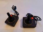 2x oude atari controllers, Ophalen of Verzenden, Gebruikt