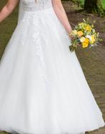 Trouwjurk adriana alier inclusief sluier en hoepelrok., Kleding | Dames, Ophalen, Zo goed als nieuw, Wit, Trouwjurk