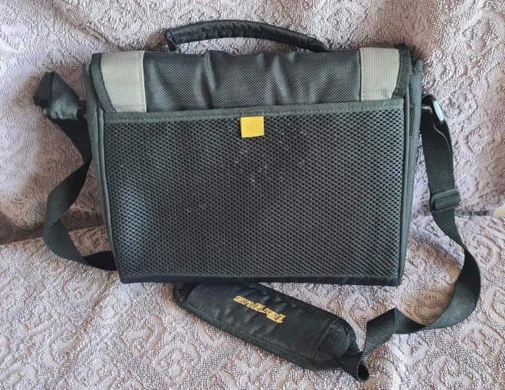 Tas voor mini pc, mini laptop of meerdere tablets, Ipad, Computers en Software, Laptoptassen, Zo goed als nieuw, Ophalen of Verzenden