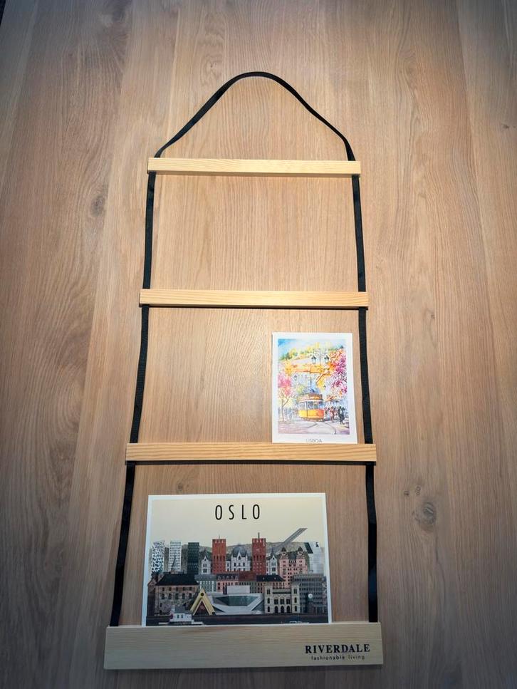 Riverdale Kaarthouder hout - NIEUW! 80cm hoog, Huis en Inrichting, Woonaccessoires | Lijsten, Nieuw, 75 cm of meer, Minder dan 50 cm