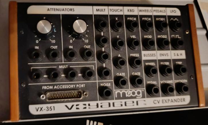 Moog Voyager VX-351 CV Expander Module, Muziek en Instrumenten, Synthesizers, Gebruikt, Overige aantallen, Overige merken, Ophalen of Verzenden
