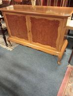 Zeer Mooi Klein Dressoir in Notenhout Uitmuntende Staat, Eu, 100 tot 150 cm, Ophalen of Verzenden, Zo goed als nieuw