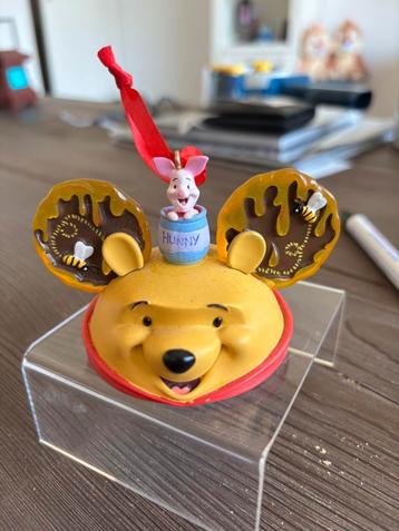 Disney winnie the Pooh earhat ornament  beschikbaar voor biedingen