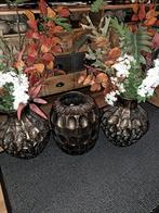 Metalen vazen brons kleur met of zonder bloemen 3 stuks nieu, Ophalen, Overige kleuren, Overige materialen, Minder dan 50 cm