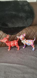 Pomme pidou chihuahua spaarpotten zittend en staand ., Verzamelen, Ophalen of Verzenden, Zo goed als nieuw, Steen, Aardewerk of Keramiek