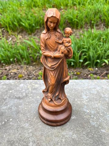 Vintage beeldje van een Vlaamse Madonna met kind beschikbaar voor biedingen