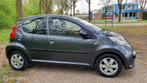ZUINIGE Peugeot 107 1.0-12V XS /Nwe Koppeling/ KOUDE AIRCO !, Auto's, Peugeot, Voorwielaandrijving, Stof, Gebruikt, Zwart