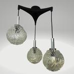 midcentury vintage cascade lamp 3 glazen bollen / chroom, Gebruikt, Ophalen of Verzenden, Glas, 50 tot 75 cm