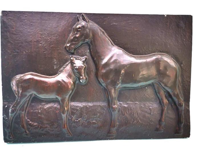 Antiek gipsen paarden wandbord paard liefhebbers 4430cm, Antiek en Kunst, Antiek | Wandborden en Tegels, Ophalen of Verzenden
