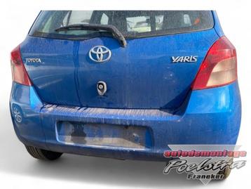 Achterbumper van een Toyota Yaris (8T0) beschikbaar voor biedingen