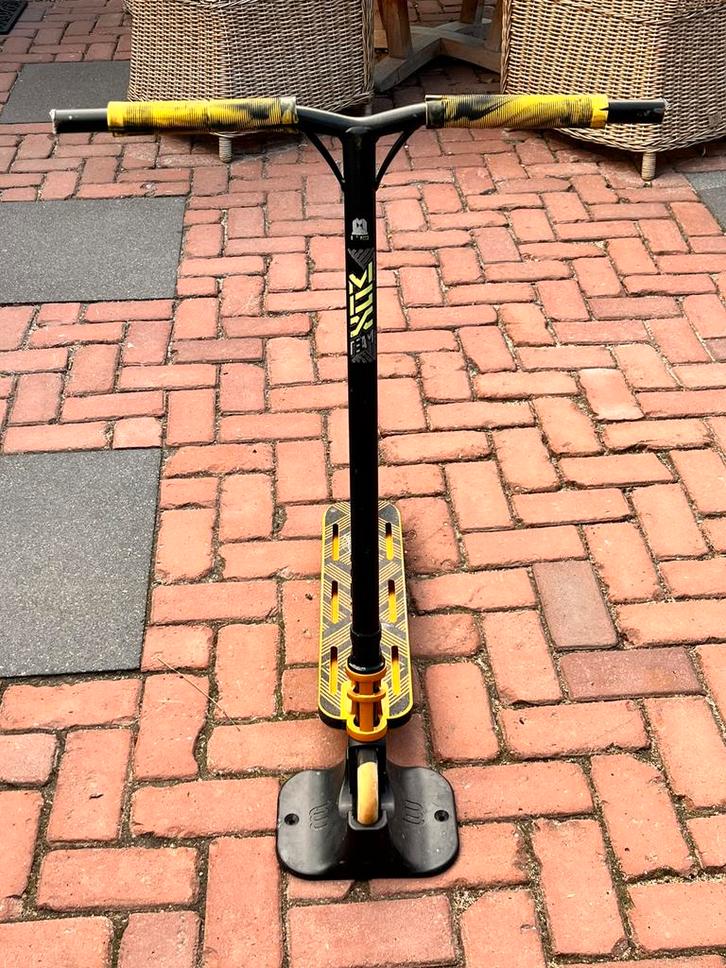 Stuntstep, Fietsen en Brommers, Steps, Zo goed als nieuw, Gewone step, Ophalen