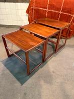Vintage retro bijzettafel., Huis en Inrichting, Tafels | Bijzettafels, Ophalen, Minder dan 55 cm, Rond, Zo goed als nieuw