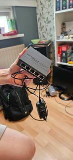 Netgear gigabit switch, Computers en Software, Ophalen of Verzenden, Zo goed als nieuw