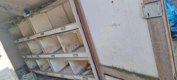 Broedkooien , kweekkkooien te koop , vogel hok , vogelkooi   beschikbaar voor biedingen