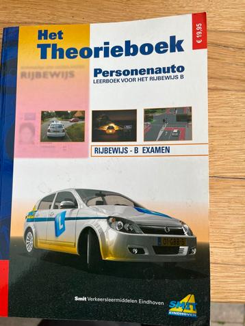 Theorieboek rijbewijs B beschikbaar voor biedingen