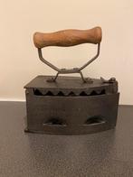 Antiek strijkijzer, Antiek en Kunst, Antiek | Gereedschap en Instrumenten, Ophalen of Verzenden