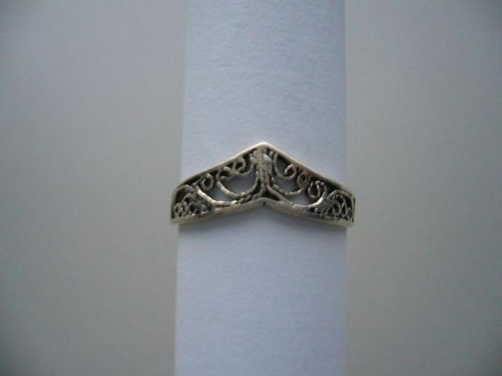 oude Zilveren ring maat 18 - 18,5  gemerkt 925, Sieraden, Tassen en Uiterlijk, Ringen, Zo goed als nieuw, Dame, 18 tot 19, Zilver
